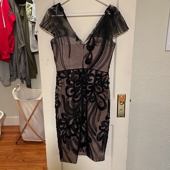 JS Collections Dress - Picture 5 of 6